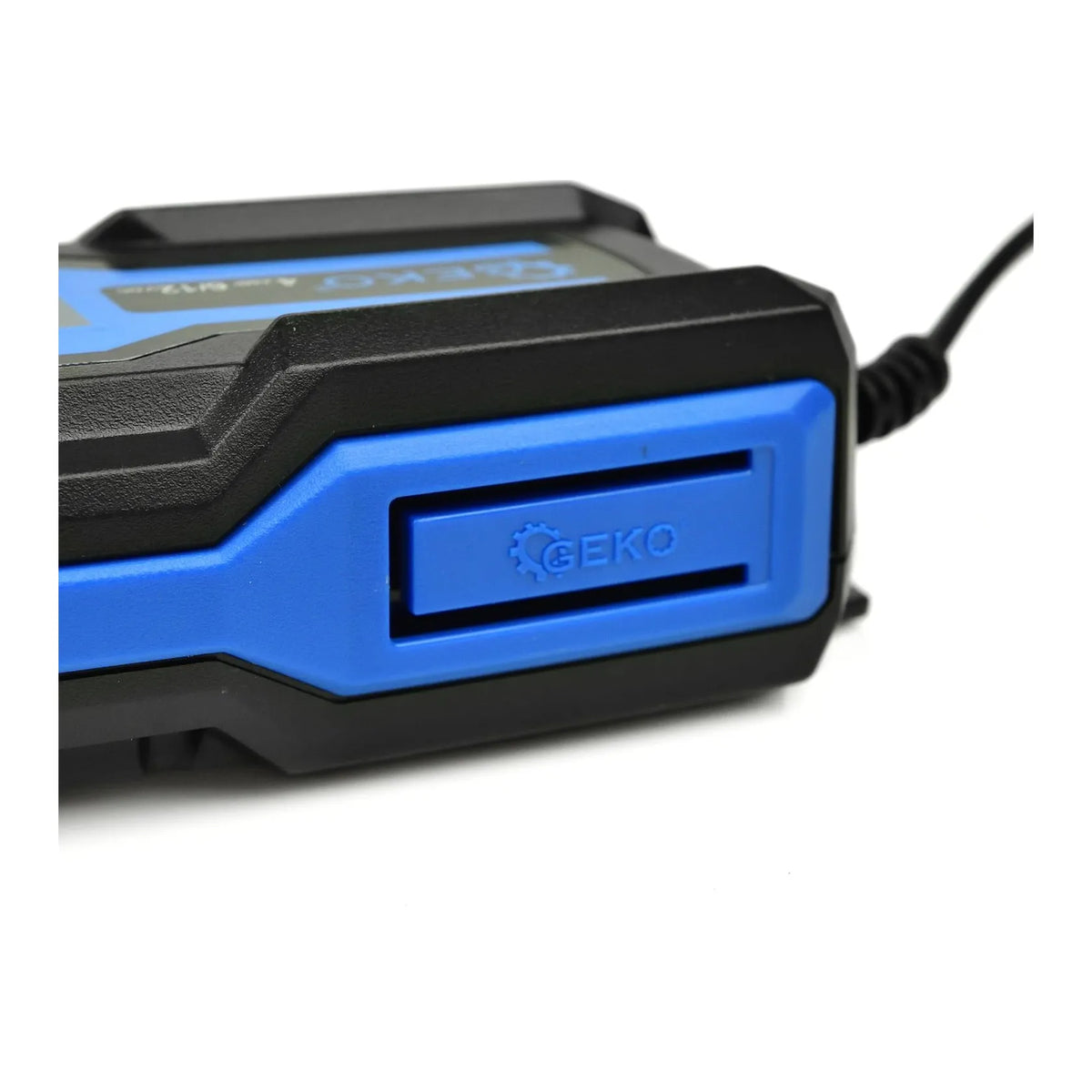 GEKO Acculader met LCD-display 6/12 V 4 A