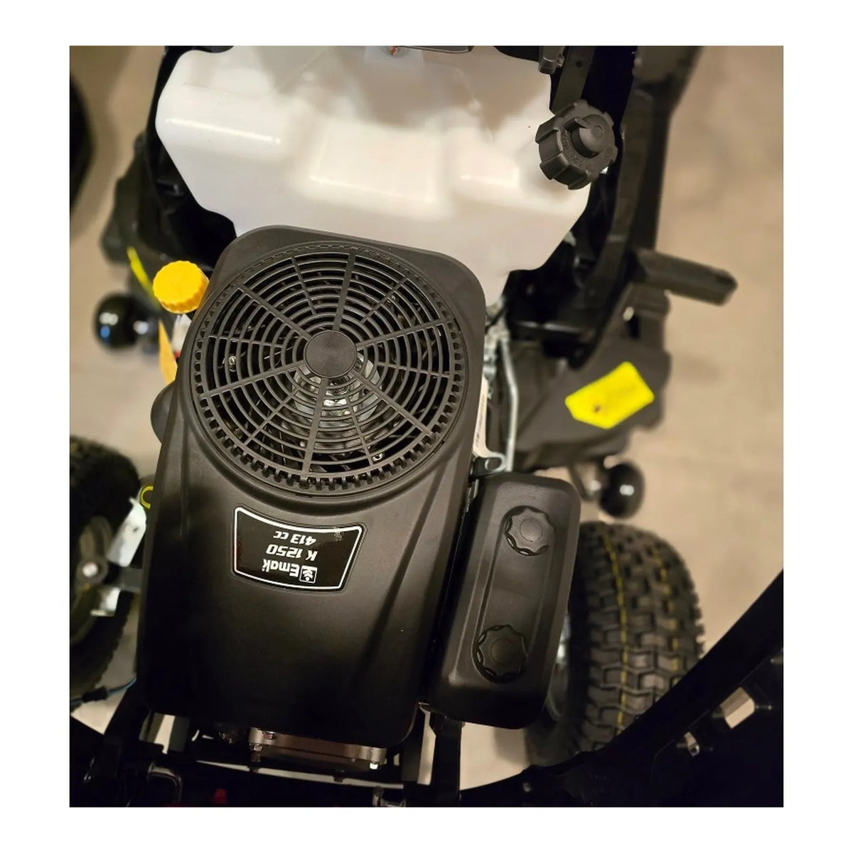 Oleo-Mac Zitmaaier OM 86R / 12,5 pk 414cc – extra productfoto